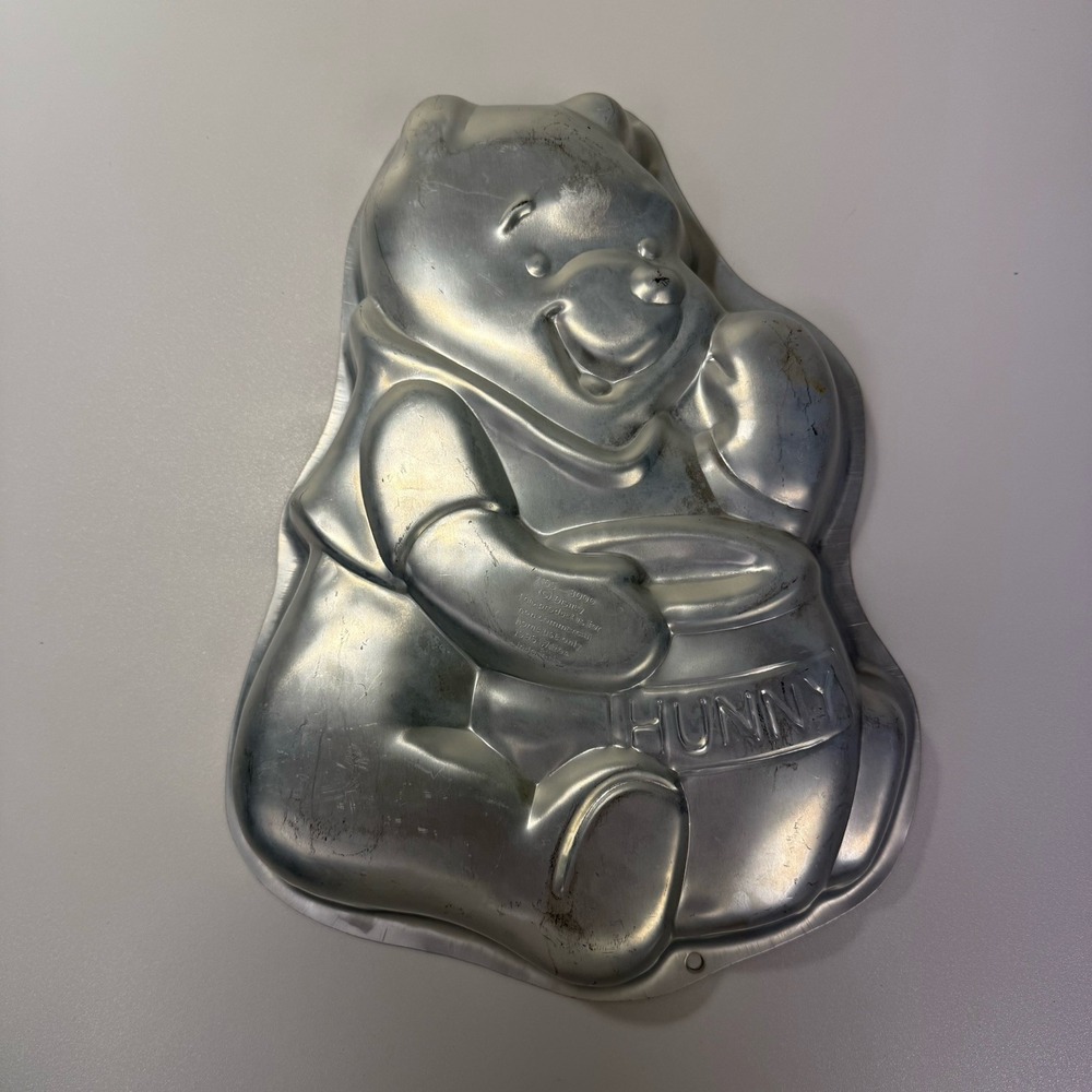 Disney Winnie the Pooh Shaped Wilton‎ Cake Pan 1995 Vintage Birthday